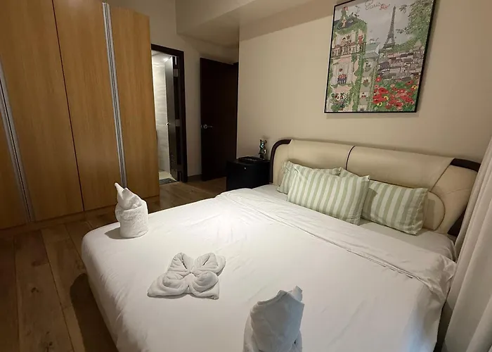 Modern Cozy 2br Next To Okada, Near Moa & Naia