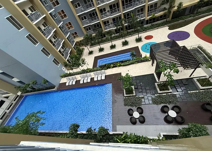 Modern Cozy 2br Next To Okada, Near Moa & Naia Manila